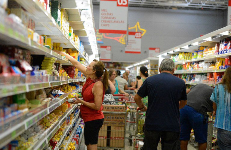 Peru terá alerta para excesso de sal, açúcar e gordura nos alimentos Peru terá alerta para excesso de sal, açúcar e gordura nos alimentos