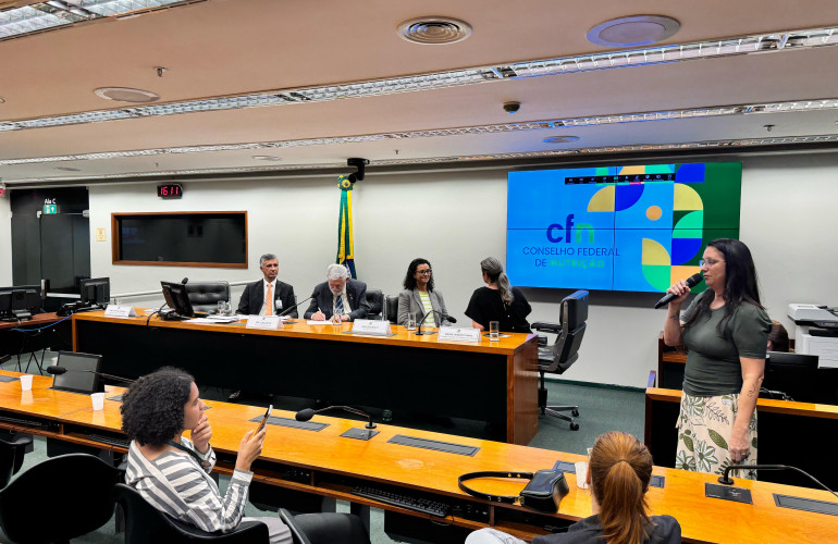 Desnutrição entre idosos preocupa especialistas e exige atenção do poder público Desnutrição entre idosos preocupa especialistas e exige atenção do poder público