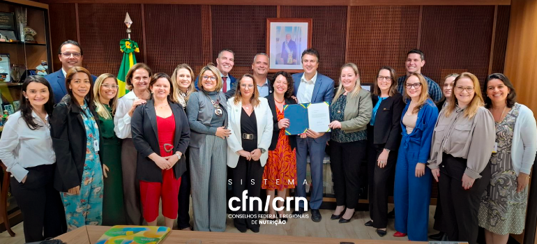 Ministro da Educação homologa novas Diretrizes Curriculares Nacionais da graduação em Nutrição Ministro da Educação homologa novas Diretrizes Curriculares Nacionais da graduação em Nutrição